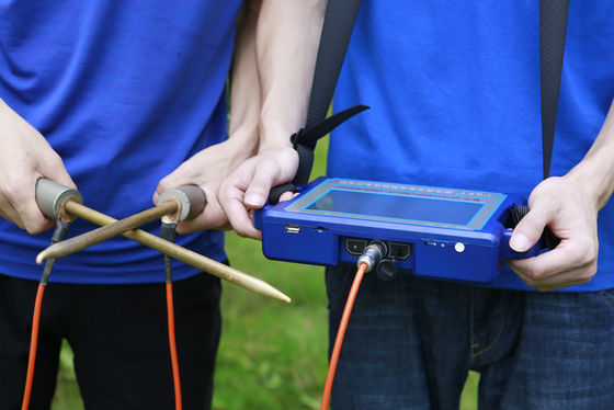 PQWTウォーターディテクター、95%の精度、36/40/56周波数、0mV-2000mVの測定範囲、地下水探査用